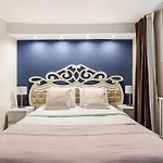 Refreshing Duplex Flat With Jacuzzi In Sisli