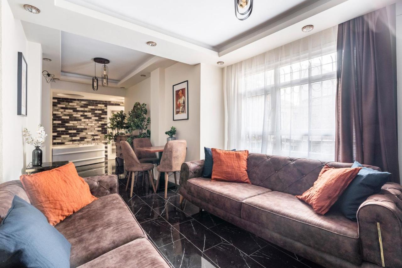 Refreshing Duplex Flat With Jacuzzi In Sisli Daire İstanbul