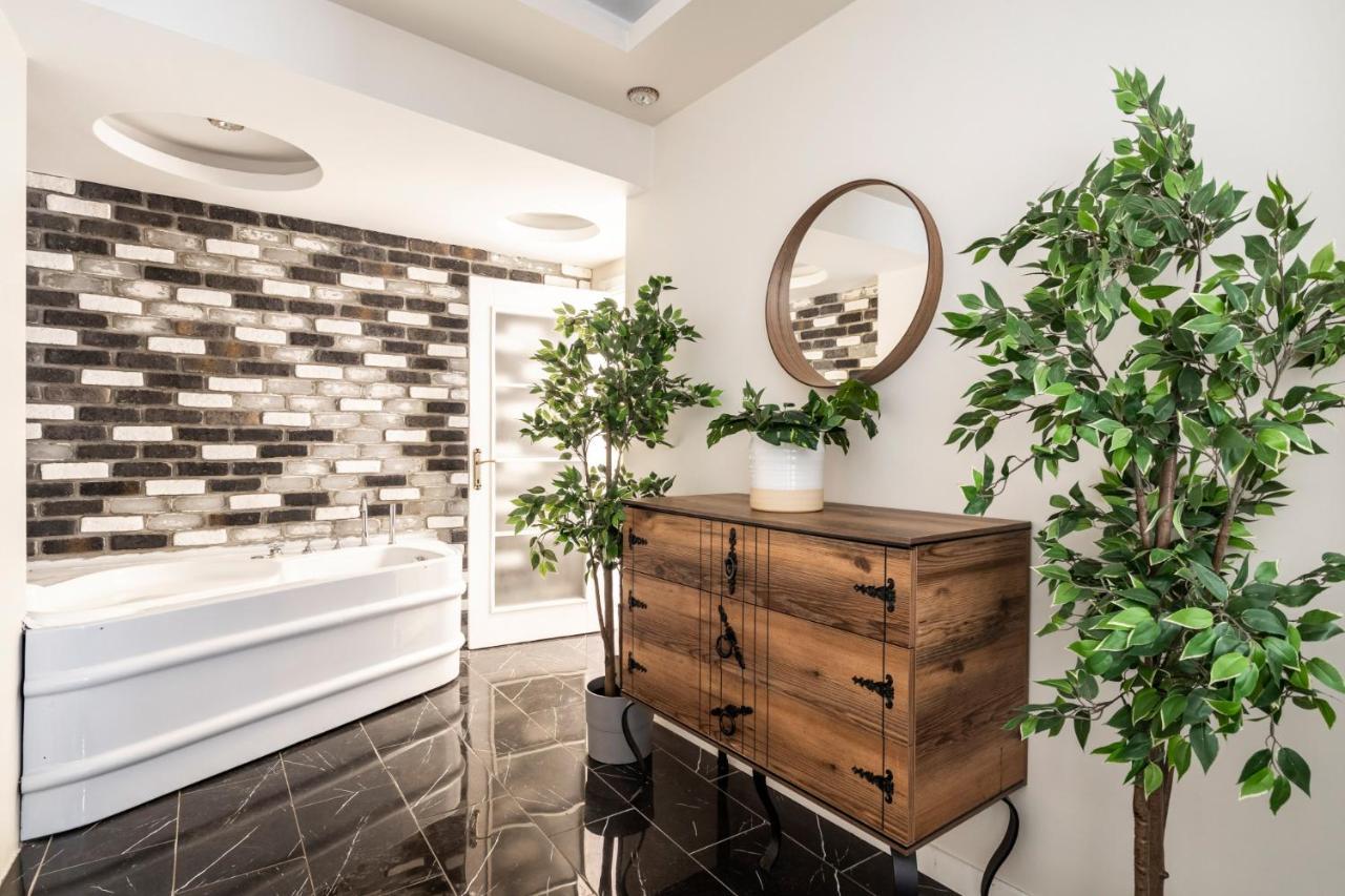 Daire Refreshing Duplex Flat With Jacuzzi In Sisli *